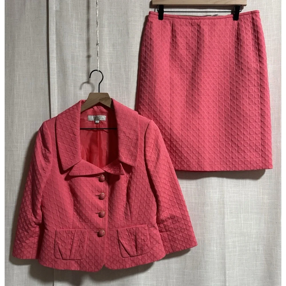 Tahari color more